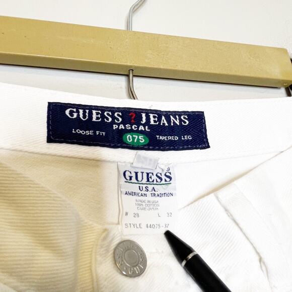 Vintage 90s Guess Jeans 28x32 White Pascal Loose Fit Tapered Leg Logo Pockets - Picture 7 of 7